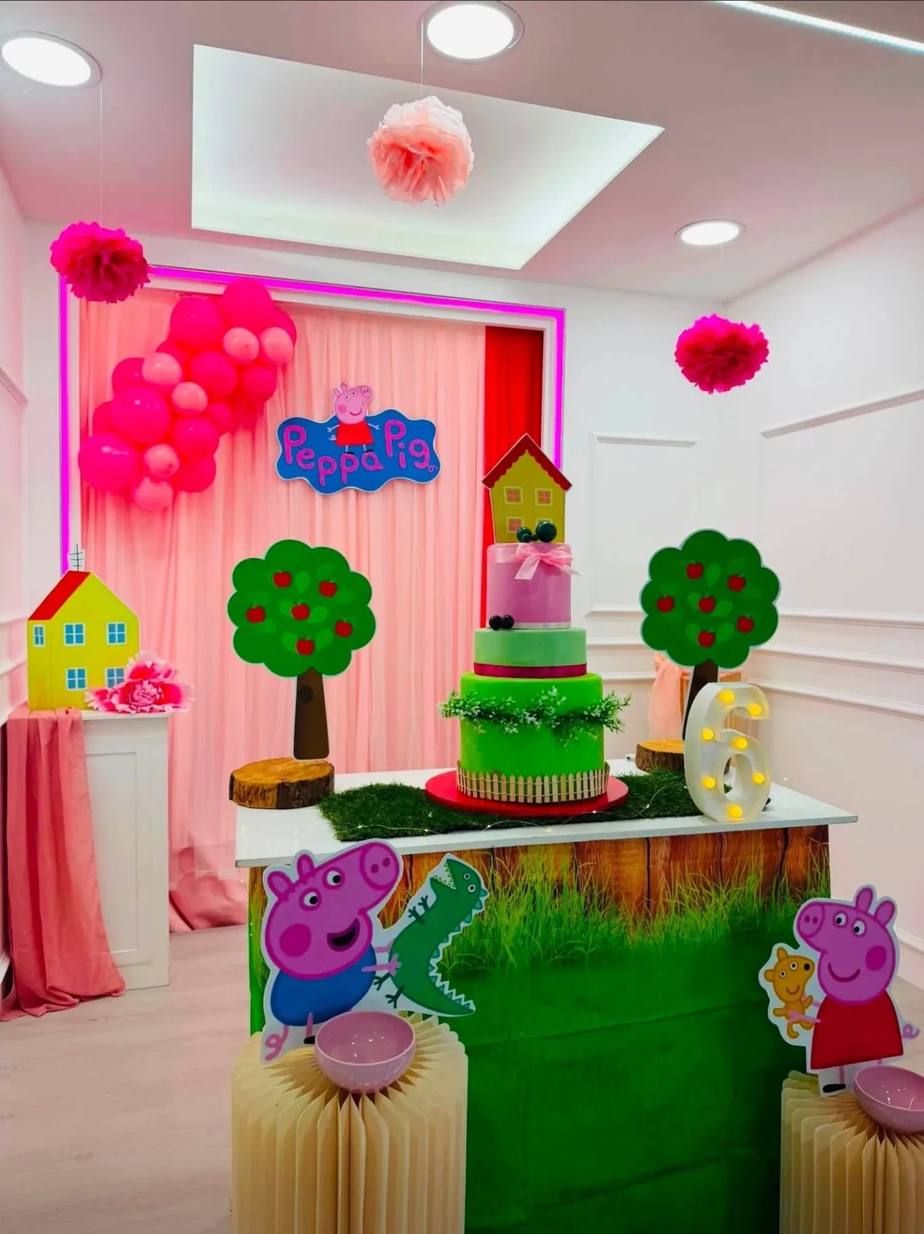 Allestimento autentico a tema Peppa Pig