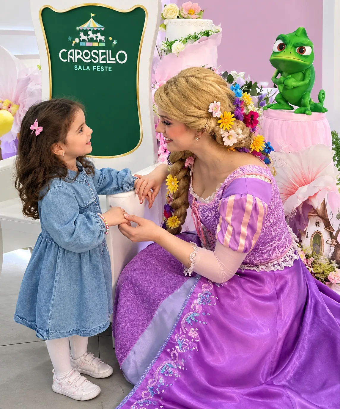 Mascotte in costume da principessa