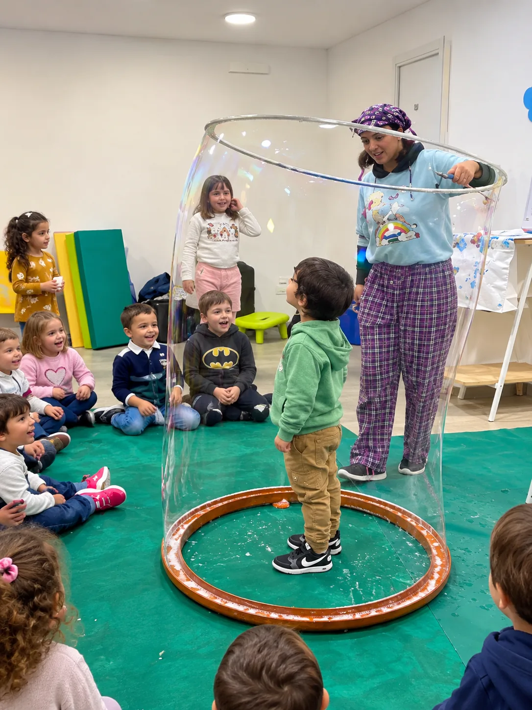 Spettacolo di bolle durante un evento